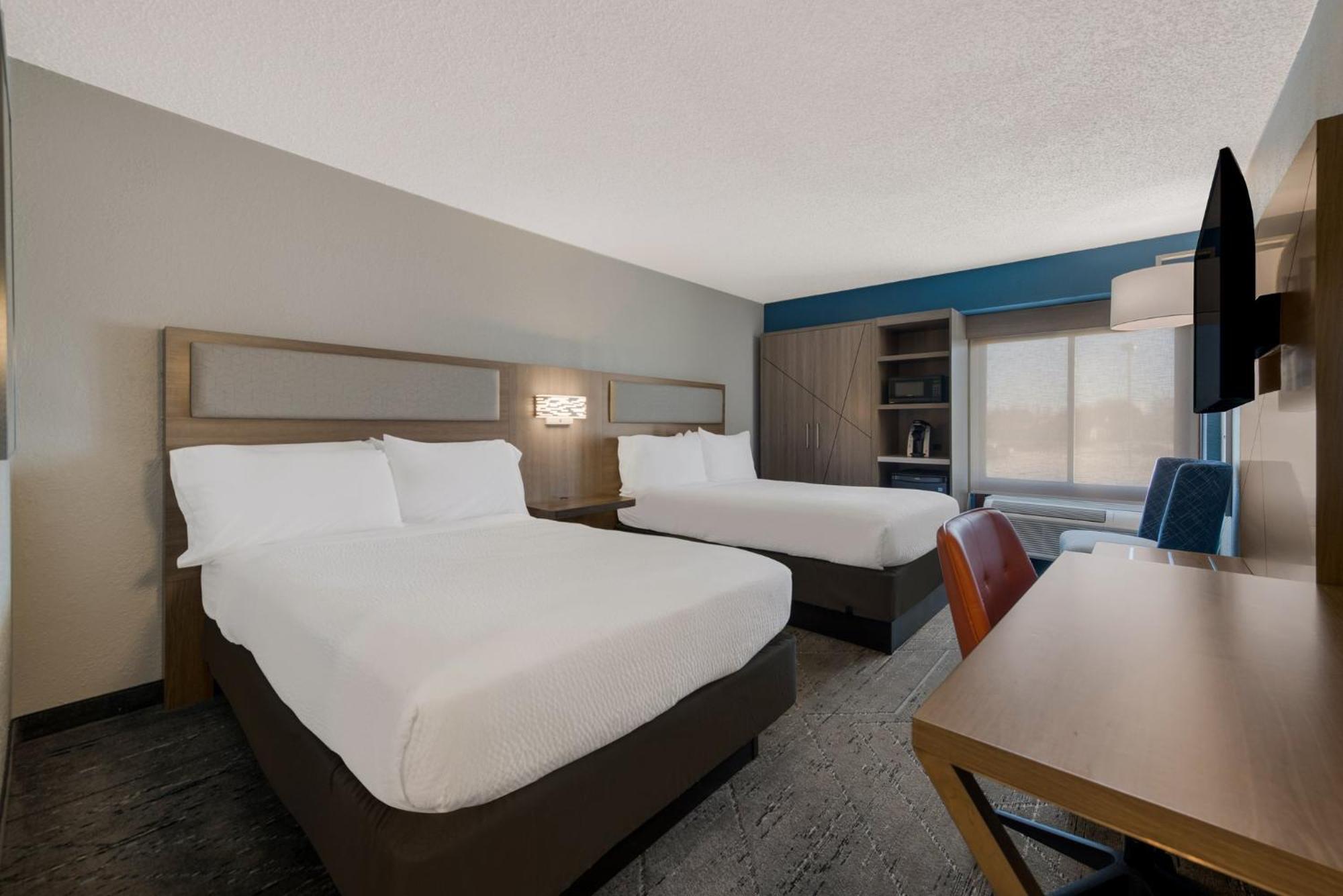 Holiday Inn Express Hotels- Hampton By Ihg Екстер'єр фото